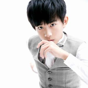 dich duong thien ty (jackson yi)