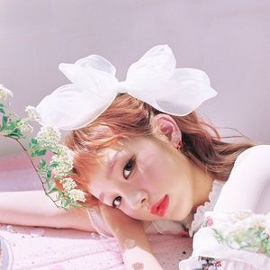 baek ah yeon