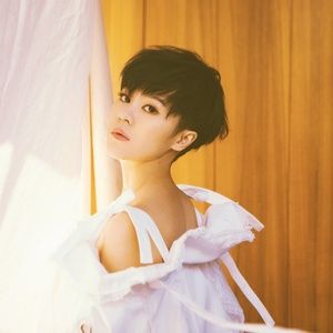 uat kha duy (yisa yu)